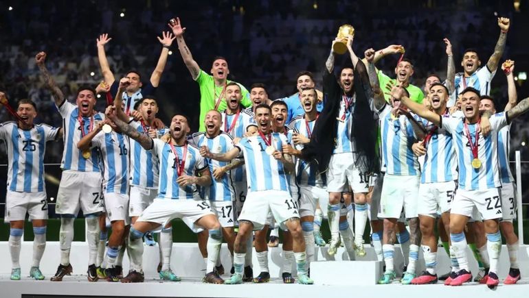 La FIFA presentó la película del Mundial de Qatar. 