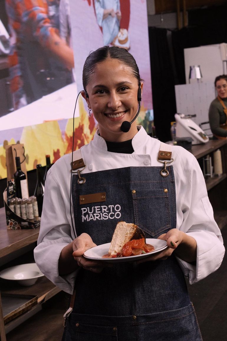 Ivonne participando en la última edición del Festival del Chef Patagónico en Villa Pehuenia. Ivonne participando en la última edición del Festival del Chef Patagónico en Villa Pehuenia.