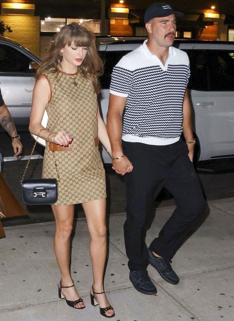 Taylor Swift con su novio, Travis Kelce. Taylor Swift con su novio, Travis Kelce.