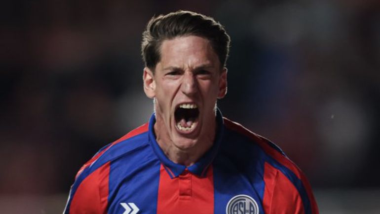 Andrés Vombergar metió un doblete de penal y San Lorenzo festejó. Andrés Vombergar metió un doblete de penal y San Lorenzo festejó.