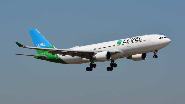 Una argentina murió en pleno vuelo: los dramáticos audios de la tripulación