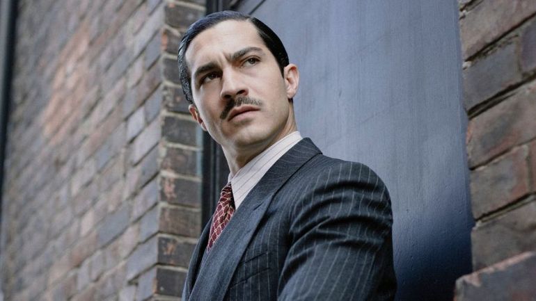 El Chino Darín, caracterizado como su personaje para la miniserie de Netflix. El Chino Darín, caracterizado como su personaje para la miniserie de Netflix.