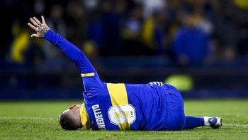 impactante: benedetto mostro el estado de su tobillo para despejar rumores impactante: benedetto mostro el estado de su tobillo para despejar rumores