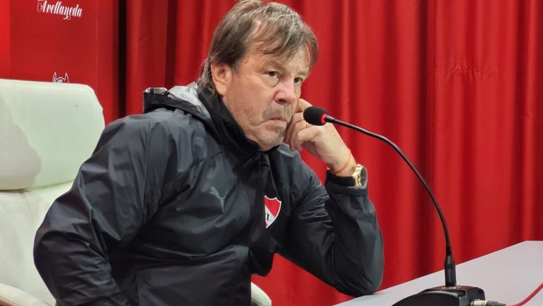 El entrenador de Indepediente expuso una enorme problemática.