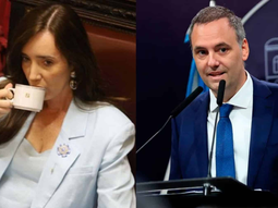 Su mensaje apuntando al jefe de Gabinete surgió ante la polémica por sumar a su esposa, Bettina Angeletti, a la comitiva oficial. Su mensaje apuntando al jefe de Gabinete surgió ante la polémica por sumar a su esposa, Bettina Angeletti, a la comitiva oficial.