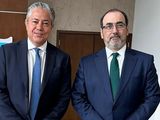 Rolando Figueroa aceitó la línea con el presidente del Banco de Desarrollo de Latinoamérica