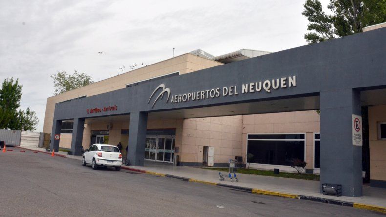 Cuáles son los vuelos a Neuquén afectados por paro de controladores aéreos, este jueves. | LM Neuquen Cuáles son los vuelos a Neuquén afectados por paro de controladores aéreos, este jueves.