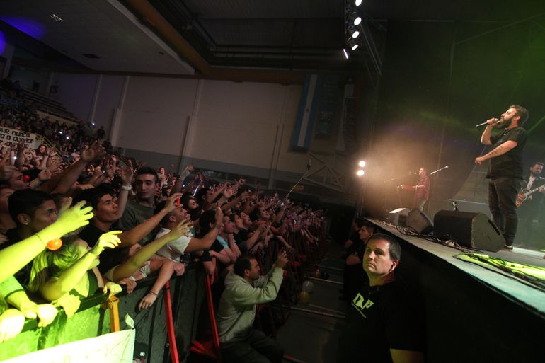  Darrieux, de 57 años, resaltó que el público debe entender que nosotros (su equipo de trabajo) nos dedicamos al control en eventos de masiva concurrencia. 