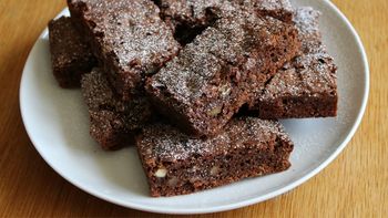 Brownie saludable, sin harina y sin azúcar: la receta imperdible que está lista en minutos Brownie saludable, sin harina y sin azúcar: la receta imperdible que está lista en minutos