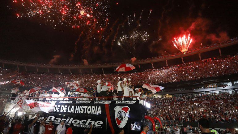 La de River,  una fiesta monumental