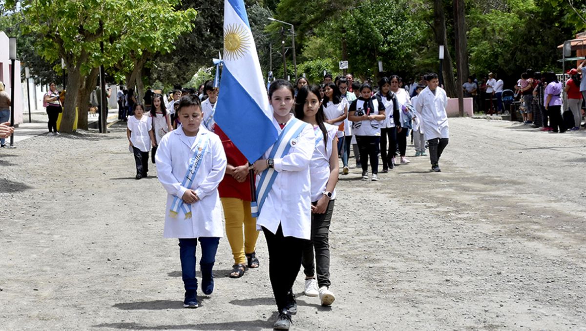 Bajada del Agrio tendrá pavimento hasta la Ruta 40