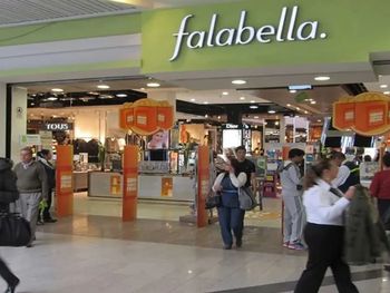 Las compras en Chile dejan de ser una tentación para los neuquinos