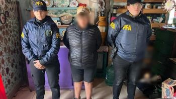 Detuvieron en Chubut a una mujer que esclavizaba a un anciano. Detuvieron en Chubut a una mujer que esclavizaba a un anciano.