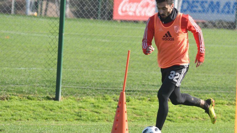 Scocco salió lesionado de la práctica: ¿se desagarró?