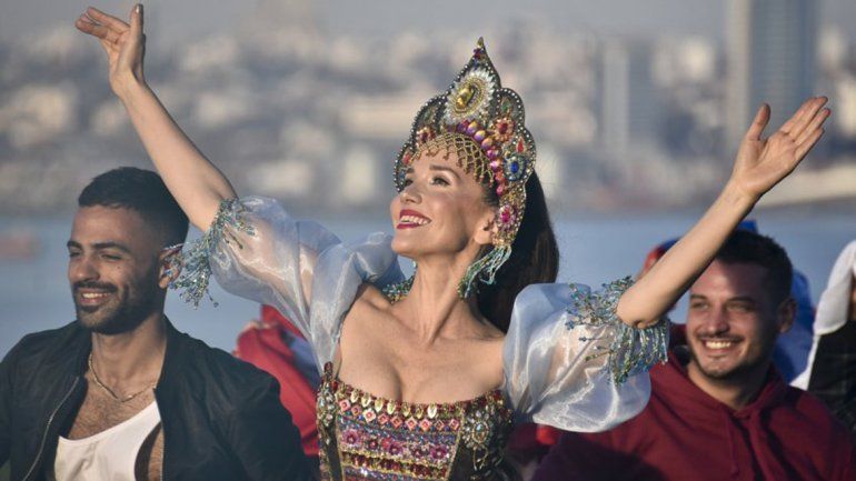 Escándalo: Oreiro usó la remera de la comunidad LGBTI en Rusia y quieren sacarle el pasaporte