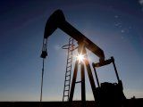 IMAGEN DE ARCHIVO. Un balancin de petróleo se ve en la Cuenca Pérmica, en el Condado de Loving, Texas, EEUU, Noviembre 22, 2019. REUTERS/Angus Mordant