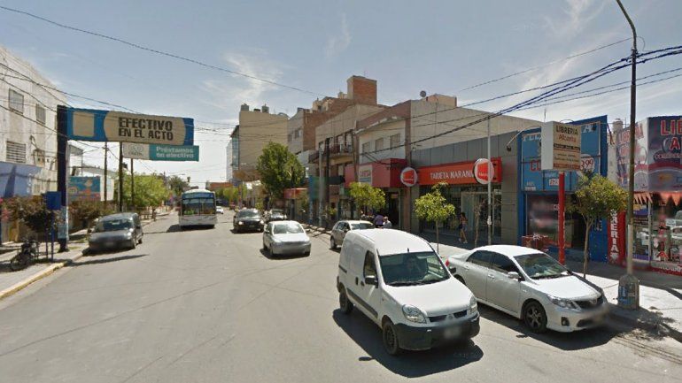 El local asaltado por el delincuente armado está en Alcorta al 100.