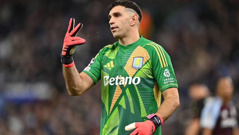 ¿Se va o no? El incierto futuro de Dibu Martinez en el fútbol europeo