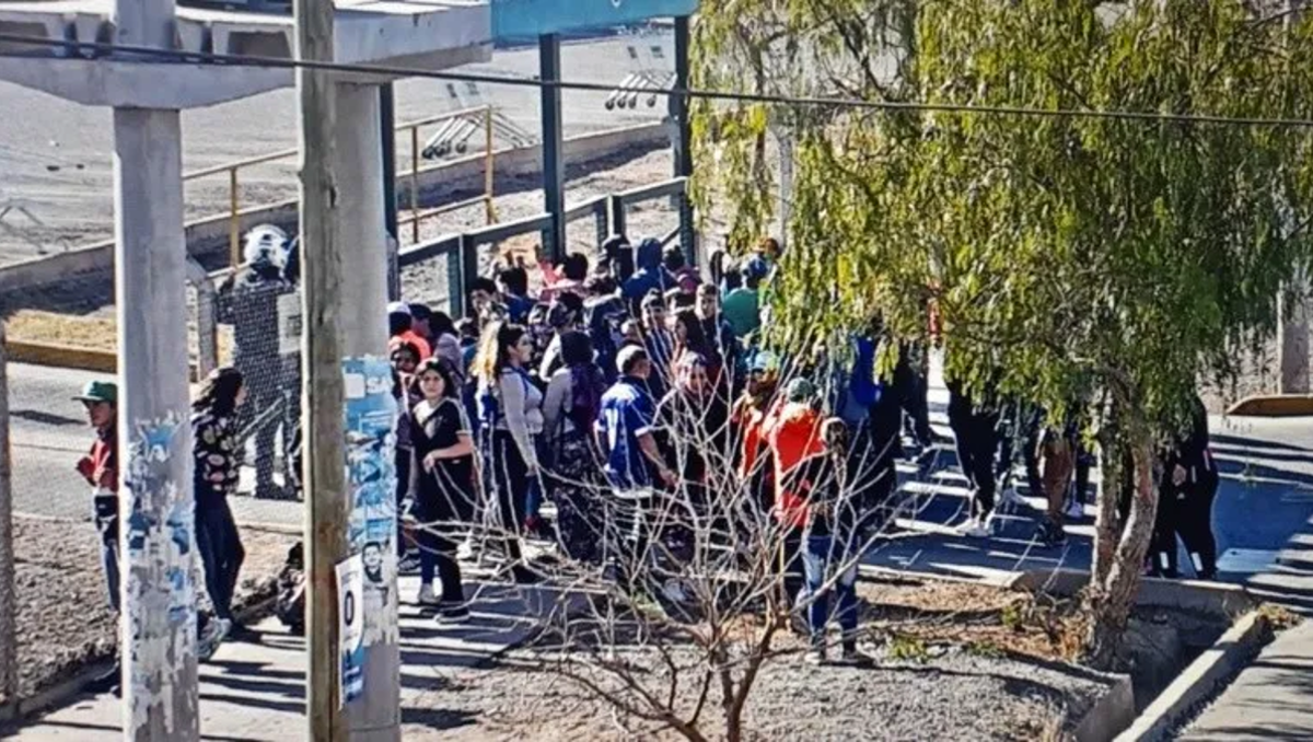 Tensión: intentaron saquear un supermercado y hay al menos 10 detenidos