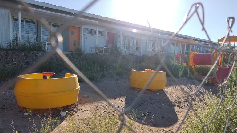 Reclaman finalización de obra en el jardín 60 de Toma Norte