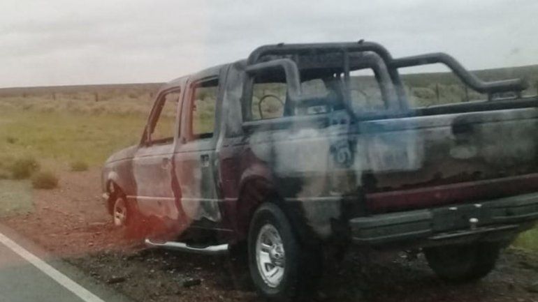 Encuentran una camioneta en llamas sobre la Ruta 237: creen que había sido robada