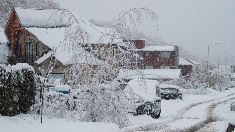 El temporal se cargó al titular de Defensa Civil y estalló la polémica en San Martín