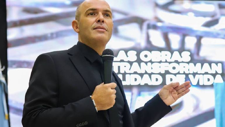 El intendente de Centenario, Esteban Cimolai, durante la apertura de sesiones del Concejo Deliberante, el pasado 19 de febrero de 2025. El intendente de Centenario, Esteban Cimolai, durante la apertura de sesiones del Concejo Deliberante, el pasado 19 de febrero de 2025.