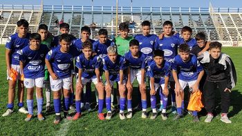 impreso en las entradas: ejemplar y creativo mensaje de club zonal a los padres impreso en las entradas: ejemplar y creativo mensaje de club zonal a los padres