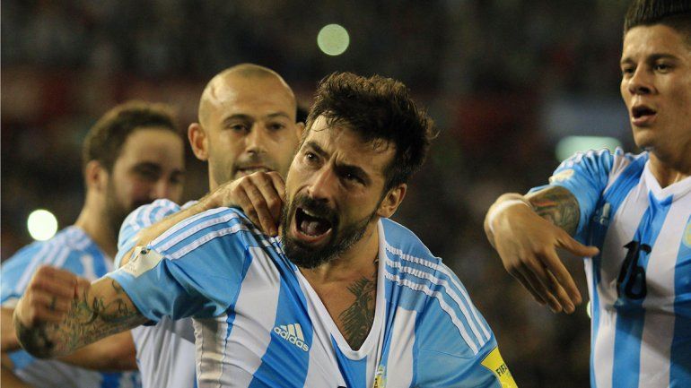 Los festejos de los goles: Lavezzi