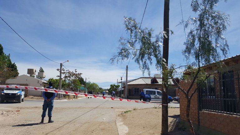 Matan a un hombre a tiros y le queman la casa al supuesto asesino
