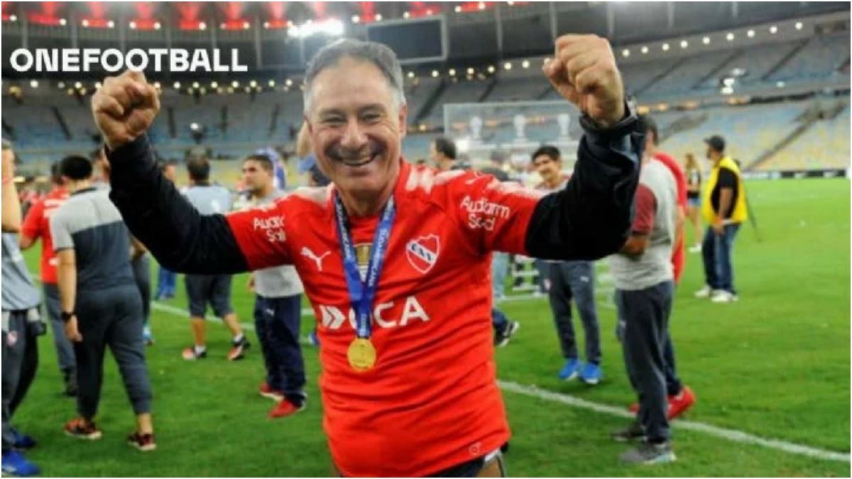 Ariel Holan