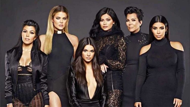 Asesinaron a Angela Kukawski, representante de las Kardashian