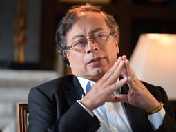 Gustavo Petro respondió con firmeza a la amenaza de Donald Trump. Gustavo Petro respondió con firmeza a la amenaza de Donald Trump.
