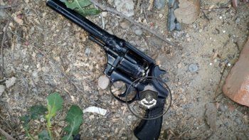 valentina sur: secuestraron arma de fuego y demoraron a un joven valentina sur: secuestraron arma de fuego y demoraron a un joven