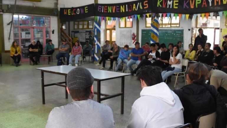 Familias del CPEM 40 definen cómo seguir tras el tiroteo