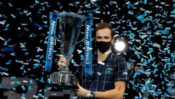Medvedev estiró el karma de Thiem en las finales y es el Gran Maestro 2020