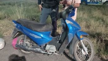 ruta 7: una mujer y su hija adolescente cayeron en moto y fueron trasladadas ruta 7: una mujer y su hija adolescente cayeron en moto y fueron trasladadas
