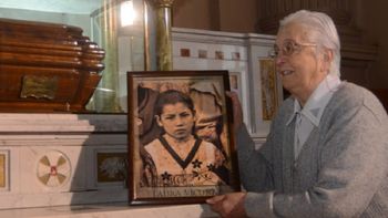 La religiosa Elda Scalco en el santuario de Laura Vucuña.