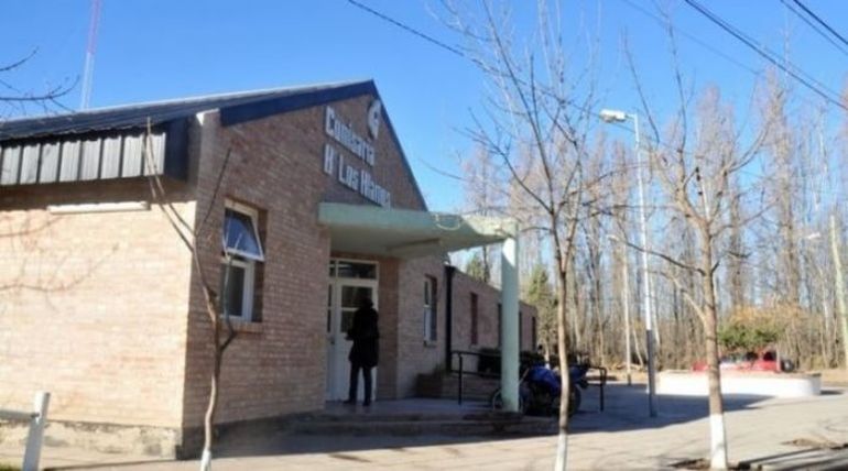 El hombre fue trasladado a la Comisaría 46 del barrio Los Álamos. Horas más tarde, la Justicia determinó que fuera notificado de la causa y puesto en libertad. El hombre fue trasladado a la Comisaría 46 del barrio Los Álamos. Horas más tarde, la Justicia determinó que fuera notificado de la causa y puesto en libertad.