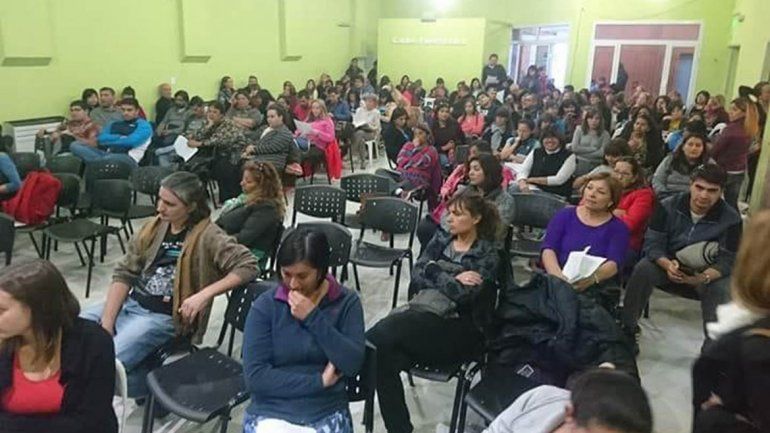 Fuerte apoyo a la propuesta en Centenario y Chos Malal