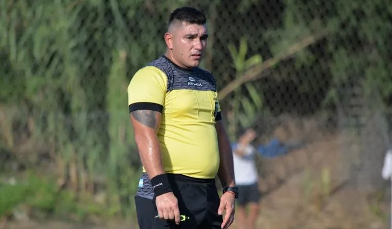 Lautaro Andino, árbitro de la Liga de Veteranos de Santa Rosa, La Pampa. Lautaro Andino, árbitro de la Liga de Veteranos de Santa Rosa, La Pampa.