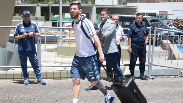 Tras un vuelo con turbulencias, la Selección arribó a San Juan