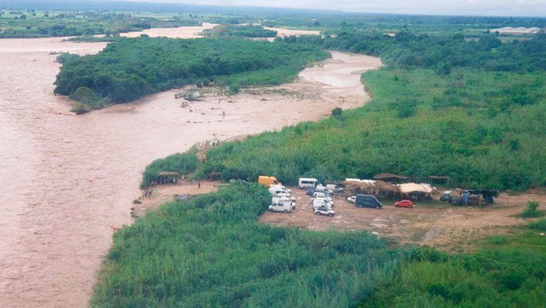 Otro gomón se hundió en el río Bermejo y hay al menos un muerto