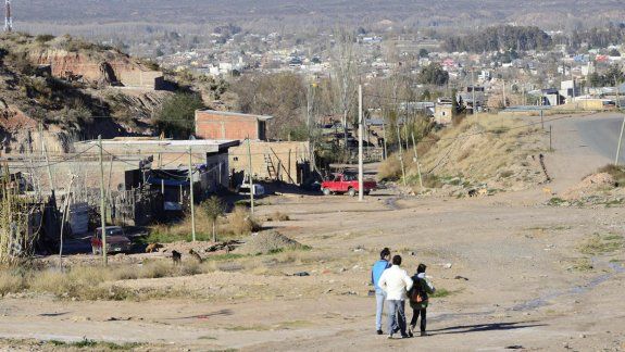 Detectan venta de casas y lotes en las tomas 