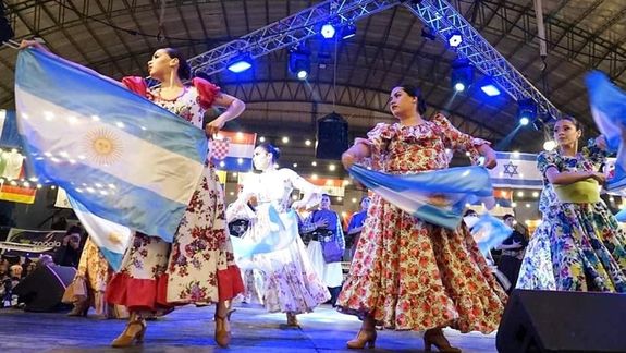 La fiesta de los inmigrantes y colectividades emocionó a Zapala