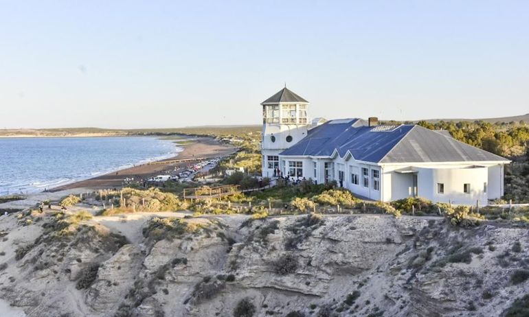 Un espacio cultural maravilloso construido frente al mar en la ciudad de Puerto Madryn. Un espacio cultural maravilloso construido frente al mar en la ciudad de Puerto Madryn.