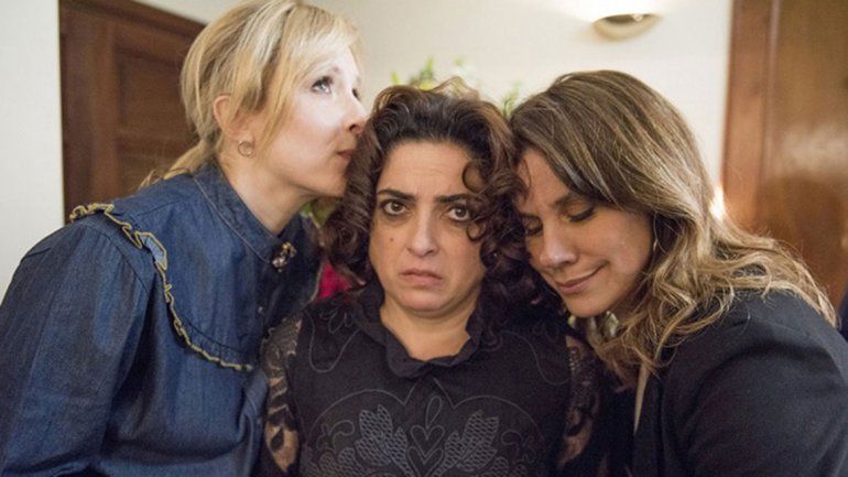 Barrientos será una ex compañera de escuela de Laura y Antonia.