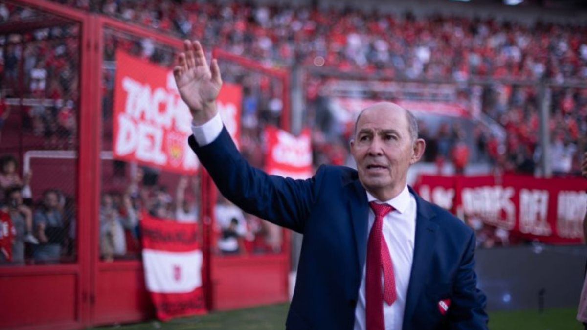 La crítica de Bochini al debut del Independiente de Tevez