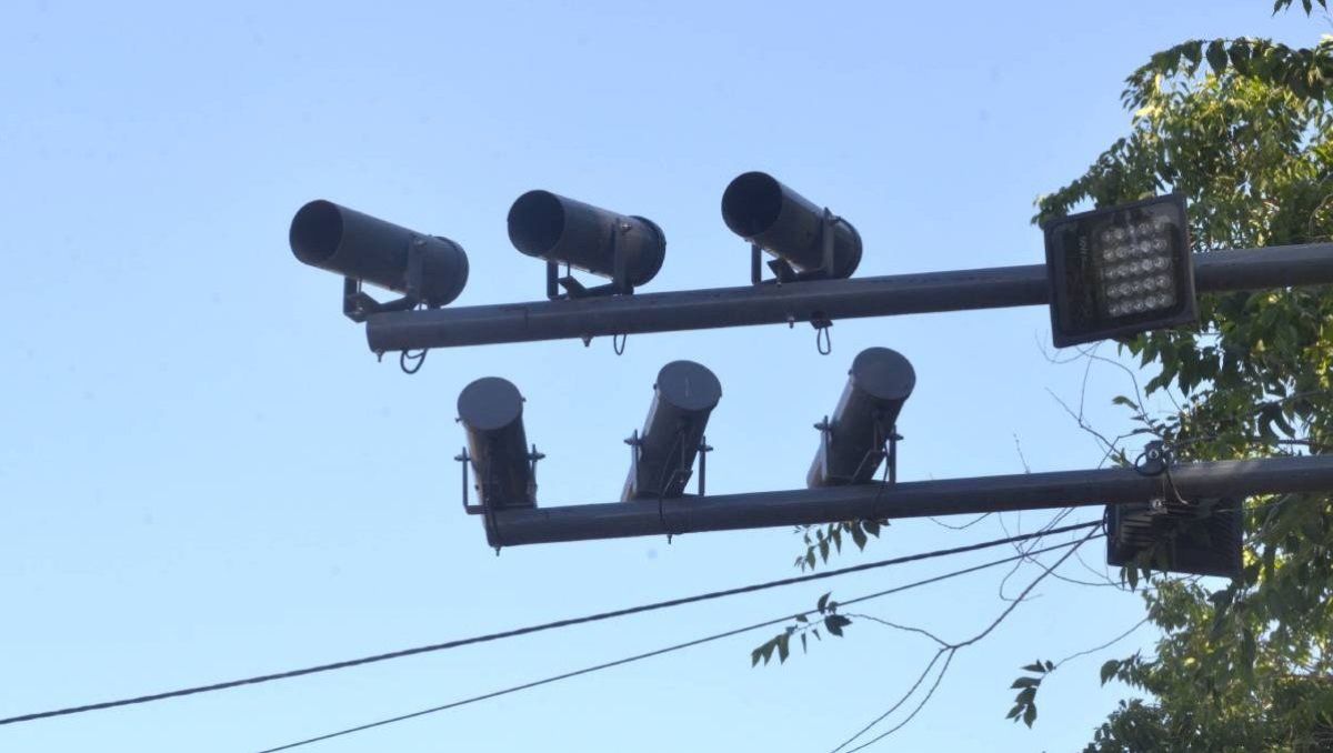 Están instaladas el 30% de las cámaras para fotomultas