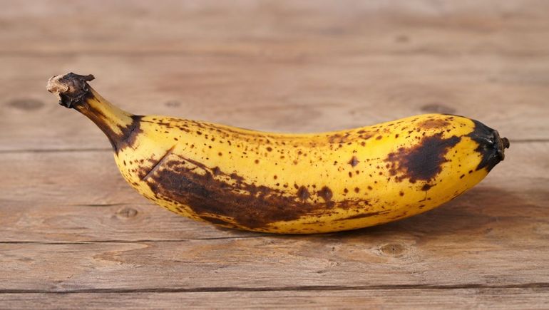 No todo alimento con aspecto envejecido debe descartarse: frutas y verduras arrugadas todavía pueden aprovecharse si no muestran señales de deterioro.